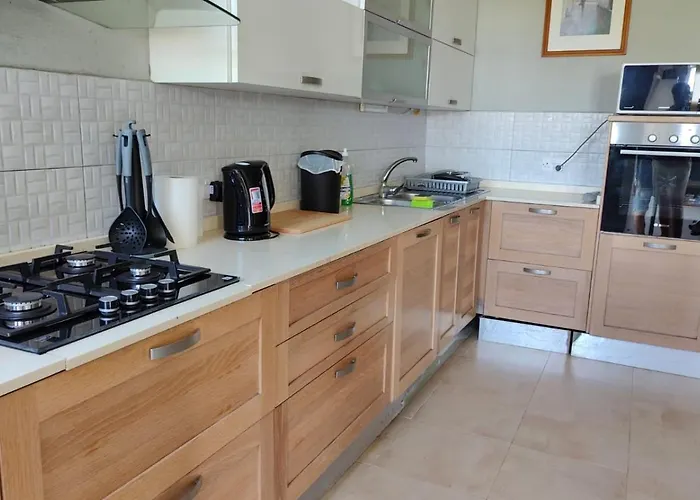 Villa Stunning With Pool, Table Tennis, Table Soccer And A Pool Table