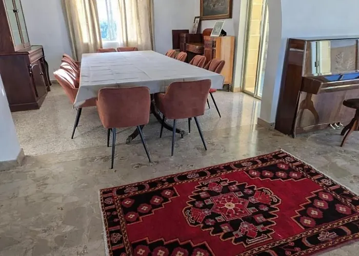 Villa Stunning With Pool, Table Tennis, Table Soccer And A Pool Table *