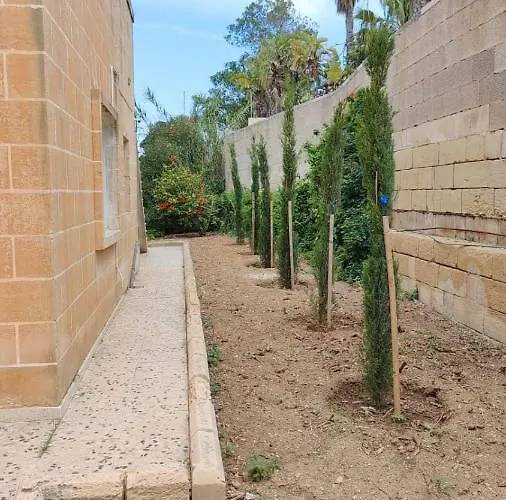 Villa Stunning With Pool, Table Tennis, Table Soccer And A Pool Table *